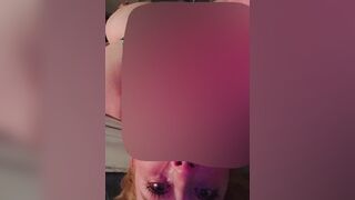 Dildo blasen über Kopf mit Beauty Diva