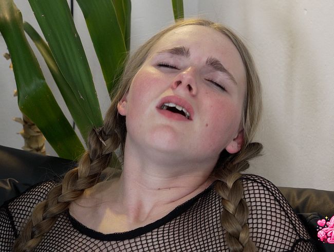 LucyDream - Ich komme hart zum Orgasmus