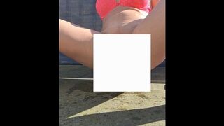 [cath hot] Ich squirte mich selbst voll auf dem Balkon