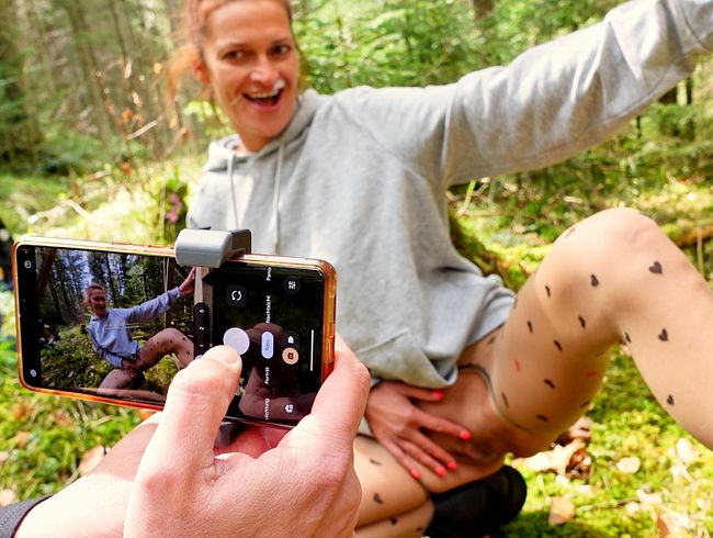 (Letty Bixx) Fotoshooting im Wald mit einem geilen Fick gekrönt