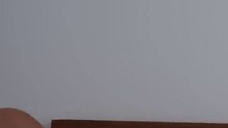 Orgasmus durch finger in der Pussy (Julia-Stein)