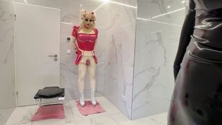 [Black-Diamoond] Ich bringe die Sissy zum schlucken