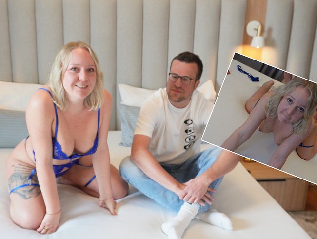 LucieBavarina dreht zum 1. Mal ohne Maske mit einem Fan