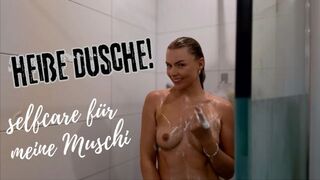 Bibixxx verwöhnt ihre Muschi