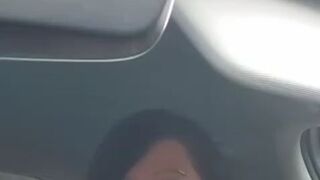 BlackRose949 masturbiert einfach am Straßenrand