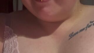 Sweetlollipop98 will eine Titten Massage