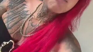 Inked-Sheena ist neu und stellt sich vor