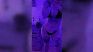 Bikini Clip! Nichsoeine zeigt dir was dich erwartet