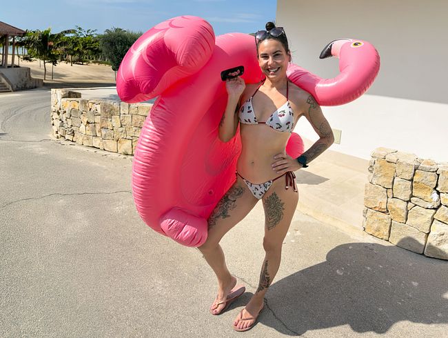 Jenny_Stella wird als Dreilochstute benutzt