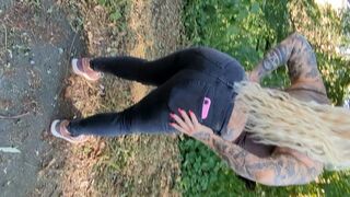 SteffiBlond hat Sex Lust im Wald