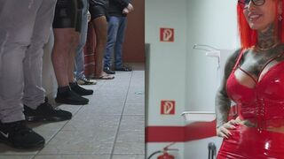 Cat Coxx treibt es in NRWs heftigster Bums Pension