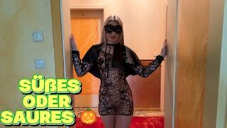 Micky_Muffin feiert Halloween besonders sexy