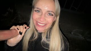 [baebaezoe] Kehlenfick unter freiem Himmel mit geile Facial