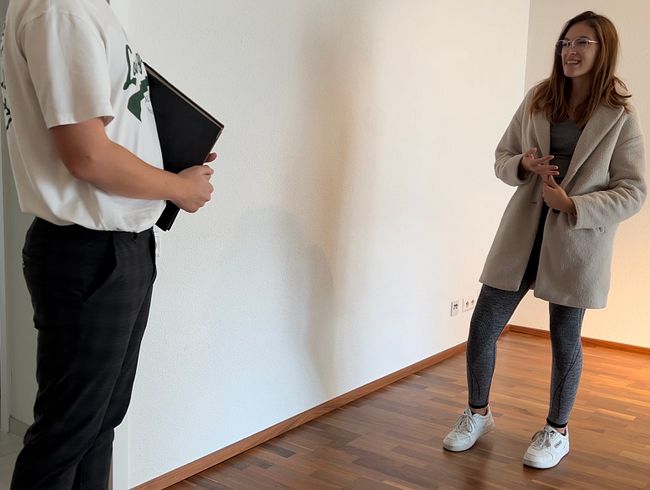 Luckylucy18 bumst mit dem Vermieter