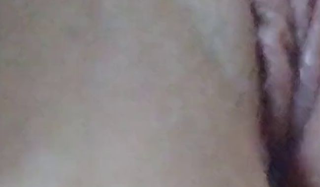 Curvytascha87 erlebt einen kleinen Höhepunkt am Morgen
