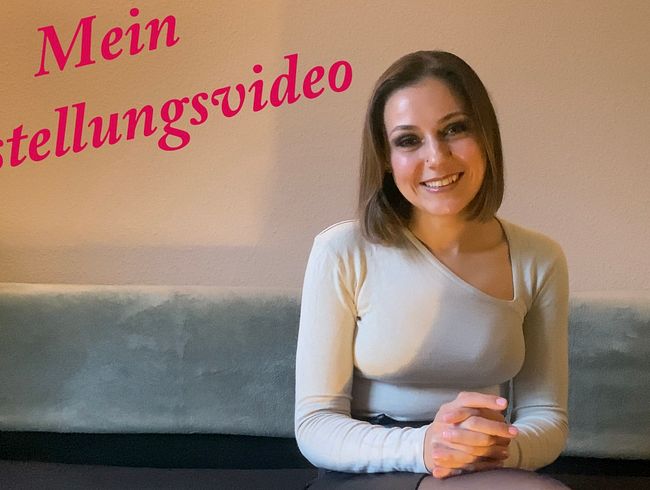 Mila_Lou zeigt sich das erste mal vor der Cam