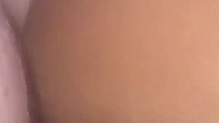 Pauline297 lässt sich den Arsch ficken
