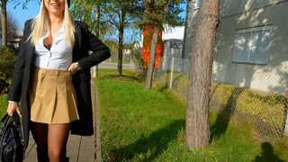 Daynia benutzt den Azubi einfach beim Sex