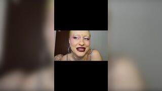 maria__lambrusco wünscht sexy neues Jahr
