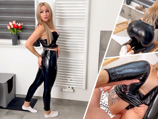 Leggings-Luder LISA-SOPHIE will einen Cumshot auf den Arsch