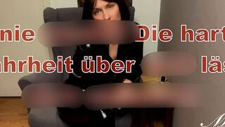 Miss Doertie @ Hinknien und spritzen während ich dir die harte Wahrheit über dich erzähle