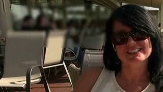 Alexalexandria hat das erste Mal Outdoor Sex