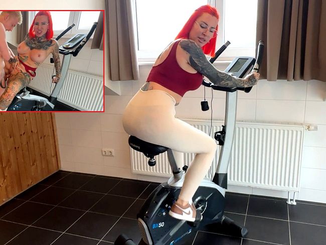 Ich verführe den schüchternen Fitnesstrainer zum Sex (Cat Coxx)