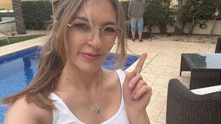 Luckylucy18: Gärtner vernascht... er spritzt in meine enge Pussy